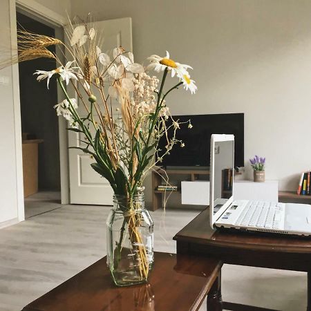 Azzurro Apartment - Ideal For Your Seaside Escape In בורגאס מראה חיצוני תמונה
